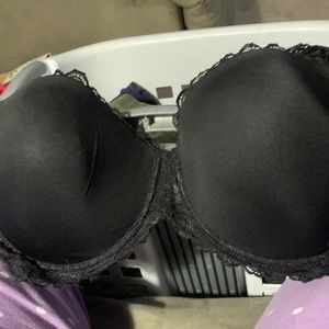 Black lacy bra from Avenue, 46B